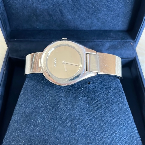 Gucci Stainless Steel Watch - Picture 1 of 7